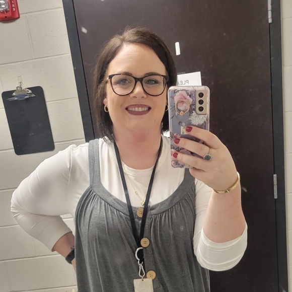 Meet your Posher, Tomi - Picture 2 of 2